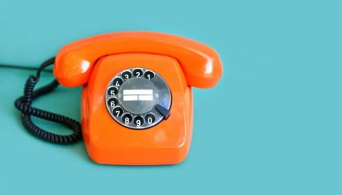How to Conduct a Telephone Survey Effectively [8 Useful Tips]
