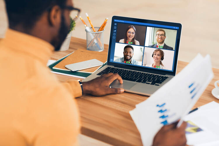Remote Team Management Small
